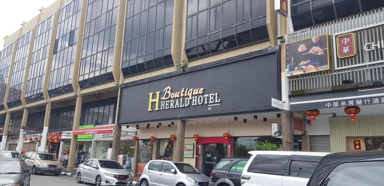 Capital O 89938 Herald Hotel Malacca Exterior photo